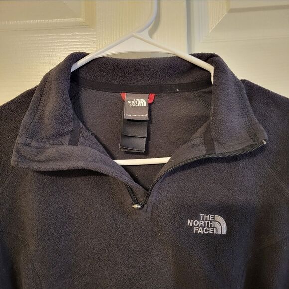 The North Face black fleece pullover jacket - Picture 3 of 9